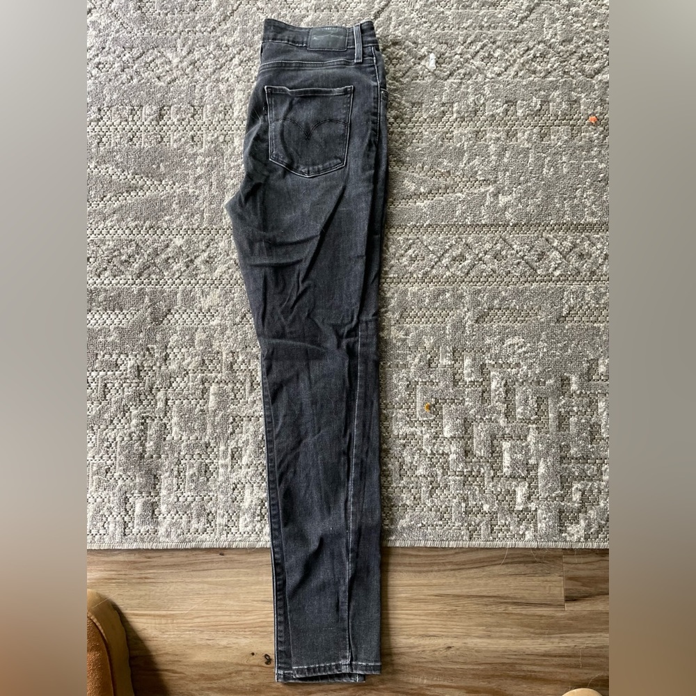 Women’s Levi’s Jeans